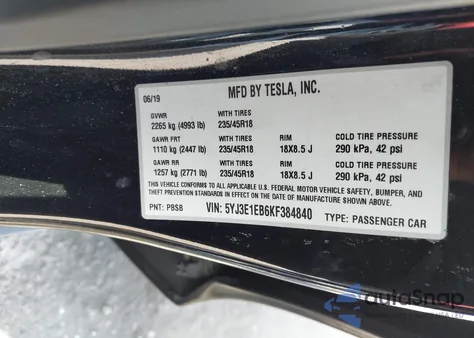 2019 Tesla Model 3 Long Range/Performance z USA, uszkodzony, nr VIN 5YJ3E1EB6KF384840